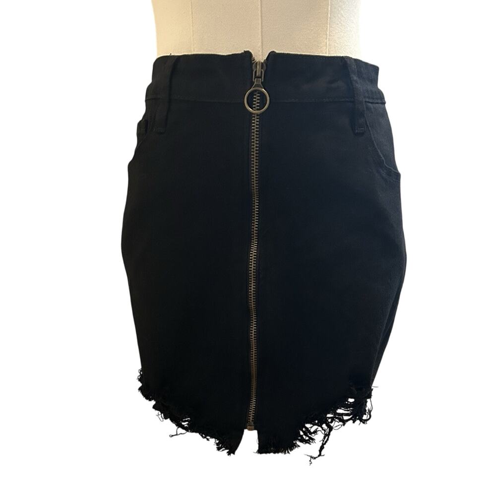 Mini Skirt NWT Zipper Front Black Denim Medium Goth Punk Emo Fashion Nova